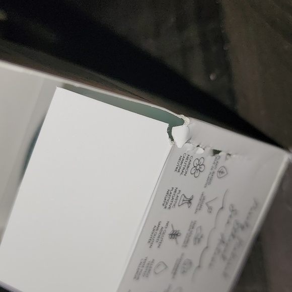 🆕️Earth Harbor Azure Regenerative Neck Cream - Picture 4 of 4